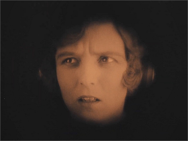Alma Reville - in The Lodger (1926)